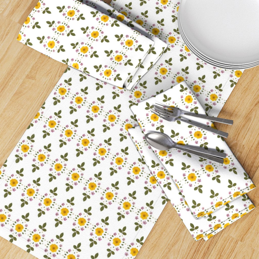 The Bee's Knees Table Runner